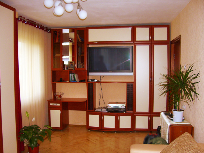 Мебельная стенка, МДФ в рамке, ‘Клён красный’, ‘Ваниль’