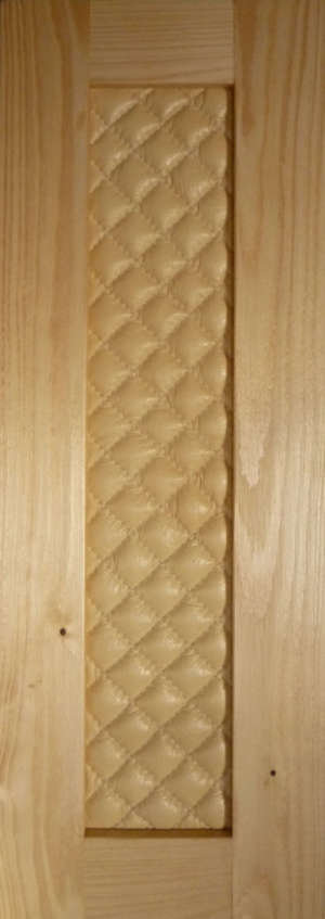 Фасад мебельный. Рамка - массив,  вставка - кожа.